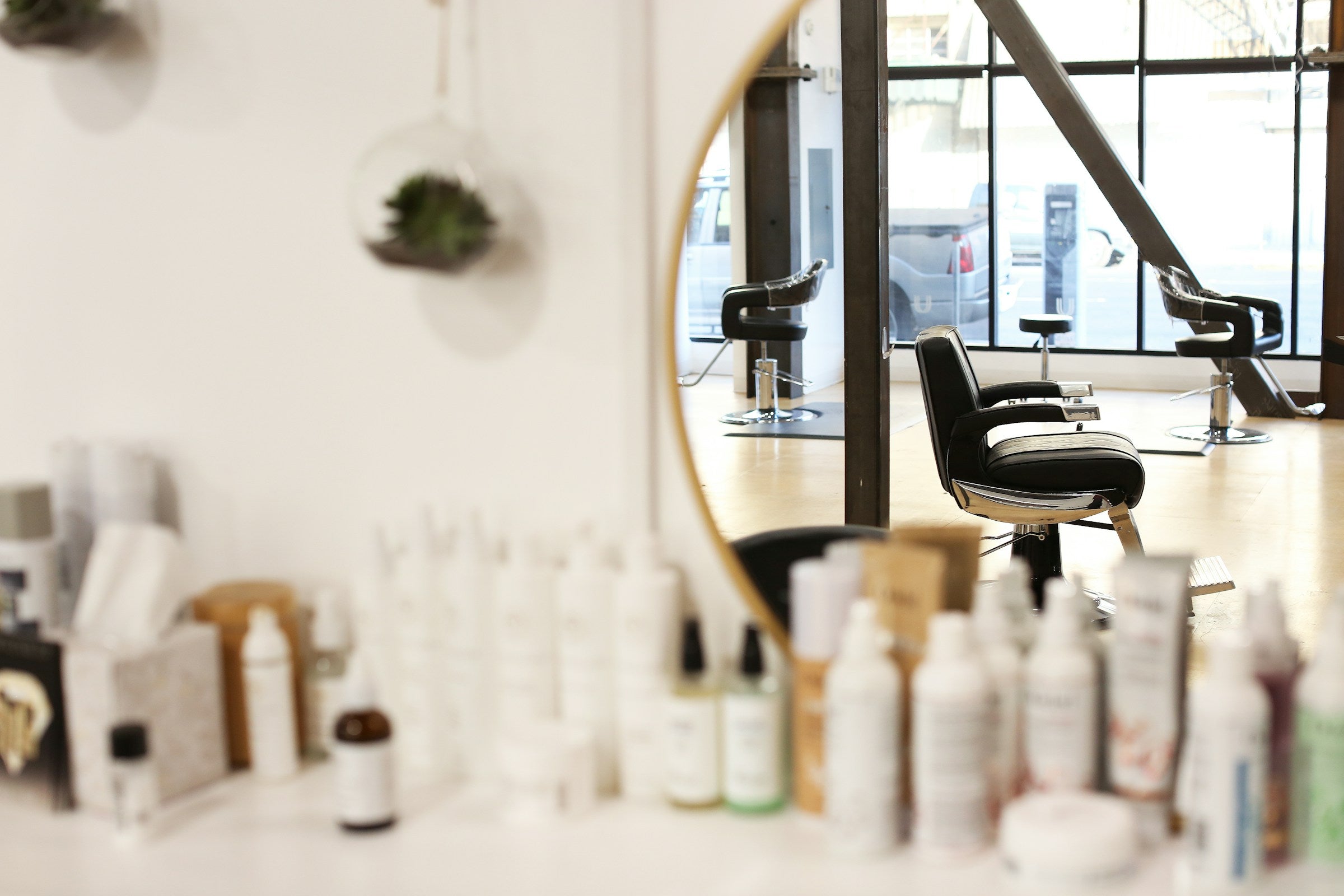 Hair Salon for Beauty Wellness - 4 Ways to Find the Perfect Hair Stylist